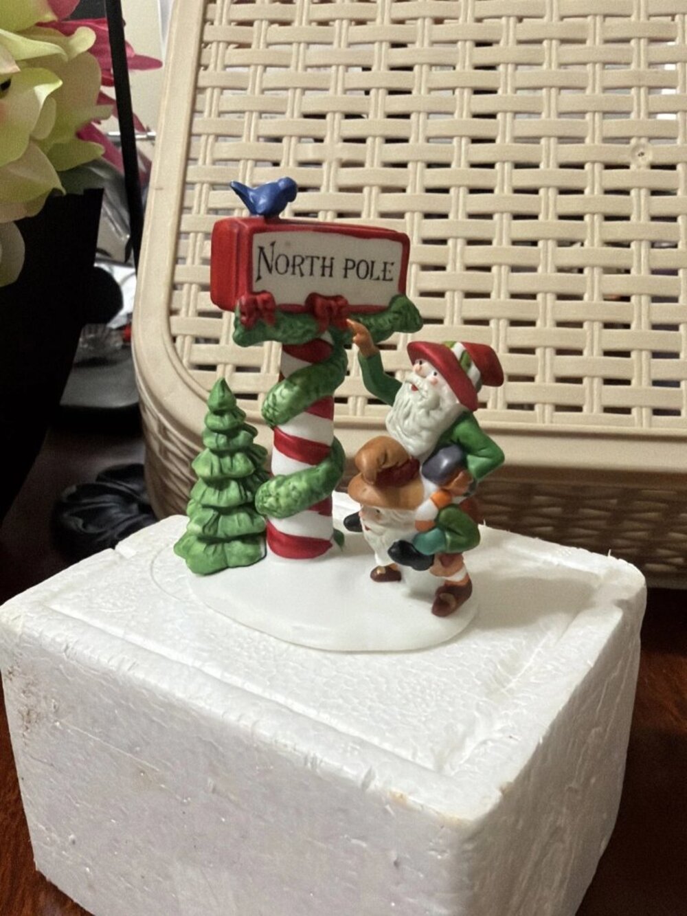 Department 56 "Trimming The North Pole" - 5608-1 - Heritage Village Collection - Picture 2 of 4